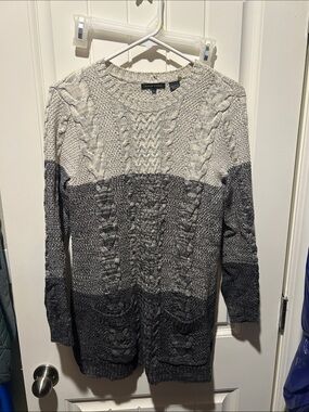 JEANNE PIERRE Gray Ombre Cable Knit Scoop-Neck Sweater
